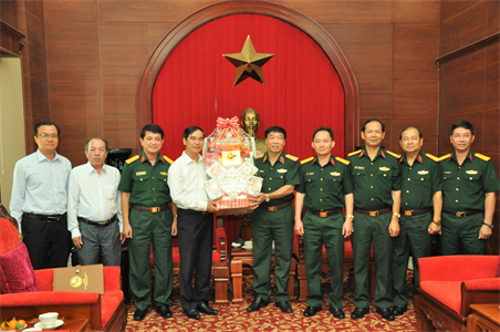 Lãnh đạo Tỉnh ủy Bình Thuận chúc Tết Bộ Tư lệnh Quân khu 7