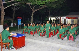 Sư đoàn 5: “Mỗi tối một câu hỏi, một đáp án chính trị bổ ích”