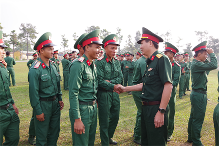 Lữ đoàn 26 tiễn quân nhân hoàn thành nghĩa vụ quân sự trở về địa phương