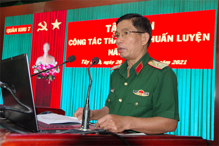 Quân khu tập huấn công tác tham mưu huấn luyện năm 2021