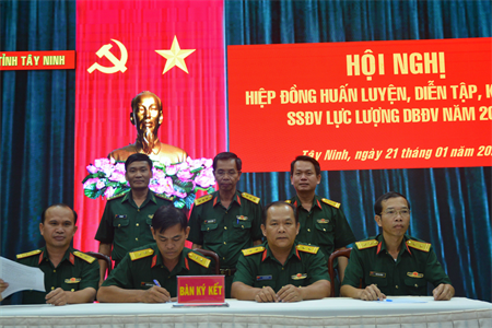 Bộ CHQS tỉnh Tây Ninh hiệp đồng huấn luyện quân nhân dự bị