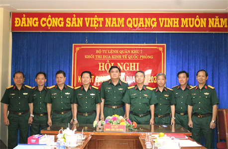 Khối thi đua Kinh tế Quốc phòng ký kết giao ước thi đua năm 2021