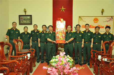 Bộ Tư lệnh Quân khu 7 chúc Tết các đơn vị trên địa bàn tỉnh Bình Dương