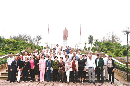 Xuân về Căn cứ Trung ương Cục Miền Nam