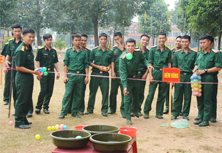 Tết ấm tình đồng chí