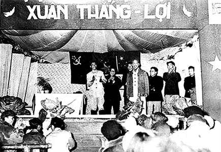 Thơ chúc tết Mậu Thân 1968 của Bác Hồ