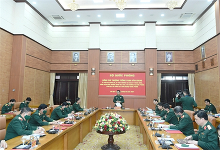 Phát triển công nghiệp quốc phòng hiện đại, lưỡng dụng, trở thành mũi nhọn và gắn kết chặt chẽ với công nghiệp quốc gia