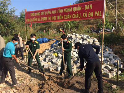 Xây nhà nghĩa tình quân - dân cho gia đình thanh niên trúng tuyển nghĩa vụ quân sự