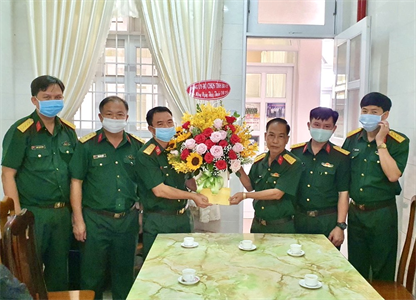 Bộ CHQS tỉnh Bà Rịa - Vũng Tàu thăm, chúc mừng ngày Thầy thuốc Việt Nam