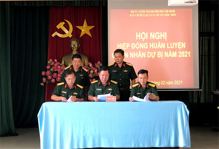 LLVT huyện Hóc Môn hiệp đồng huấn luyện Quân nhân dự bị