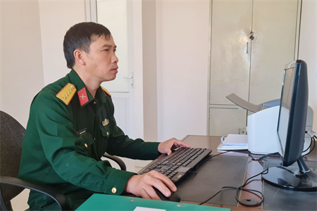 Người cán bộ chính sách tận tụy, gương mẫu