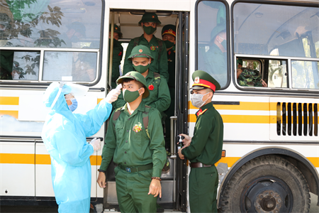 Trường Sĩ quan Kỹ thuật Quân sự đón nhận 280 chiến sĩ mới