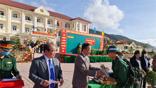 106 thanh niên huyện Đơn Dương tỉnh Lâm Đồng lên đường nhập ngũ