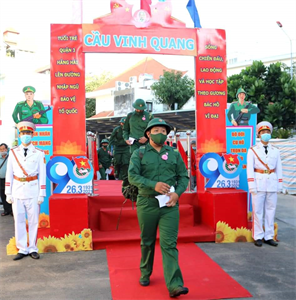 Thanh niên Quận 3 hăng hái lên đường bảo vệ Tổ quốc