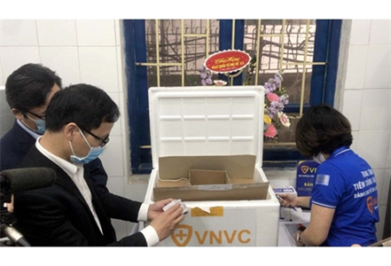 Sáng nay Việt Nam bắt đầu triển khai tiêm vaccine phòng Covid-19