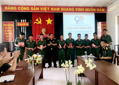 Đoàn cơ sở Tiểu đoàn Thiết giáp: Hưởng ứng Tháng Thanh niên