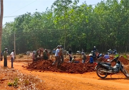 Tiếp tục phát hiện, cất bốc thêm 6 hài cốt liệt sĩ tại huyện Lộc Ninh, tỉnh Bình Phước