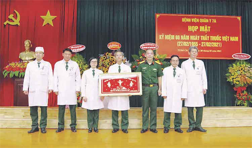 Đại tá Lê Quang Trí: Thầy thuốc Nhân dân tài năng, tâm huyết