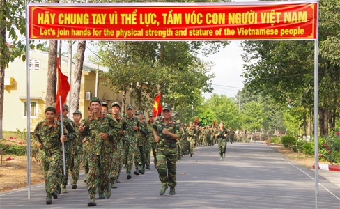 Trung đoàn 31 phát động phong trào “Toàn dân rèn luyện thân thể theo gương Bác Hồ vĩ đại”