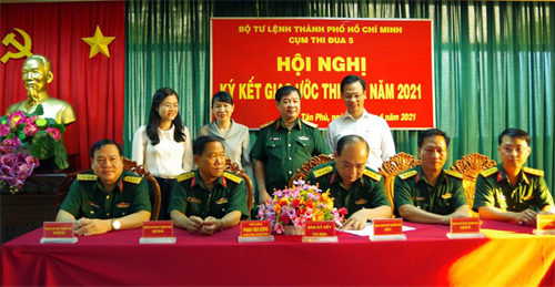 Cụm thi đua 5 - LLLVT Thành phố Hồ Chí Minh ký kết giao ước thi đua năm 2021
