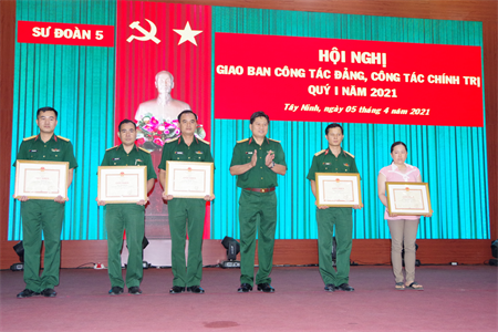 Sư đoàn 5 triển khai nhiệm vụ công tác Đảng, công tác chính trị quý 2 năm 2021