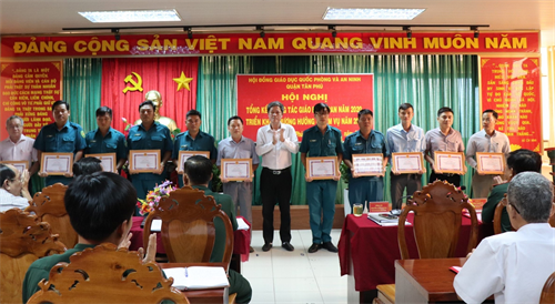 Quận Tân Phú hoàn thành tốt công tác giáo dục quốc phòng và an ninh