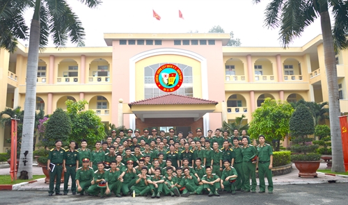 Trường Trung cấp Quân y 2 tổ chức tốt nghiệp cho 323 học viên hệ quân sự