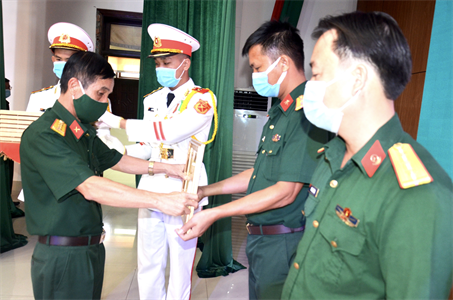 Bộ CHQS tỉnh BR-VT bế mạc Hội thi “Quản lý xe tốt - Lái xe an toàn”