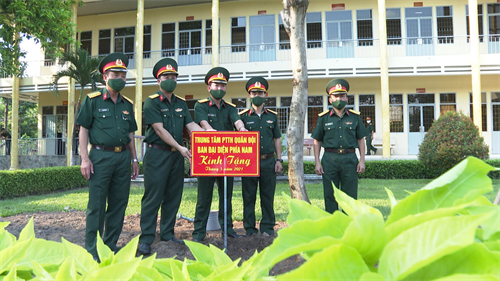 Trung tâm PT-TH Quân đội trồng hơn 2000 cây xanh
