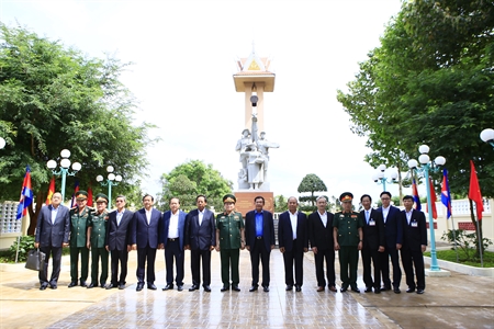 Thủ tướng Hun Sen: Hợp tác về chính trị đã mang lại niềm tin giữa 2 nước và thúc đẩy sự phát triển, hợp tác trên mọi lĩnh vực.