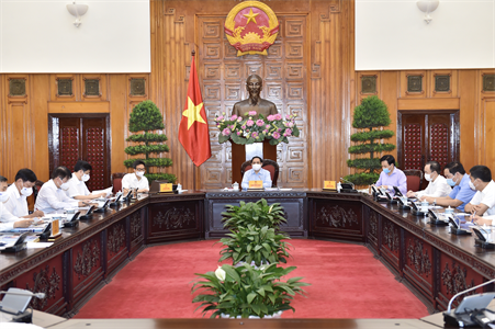 Thủ tướng làm việc với Bộ Y tế: Quyết định những vấn đề cấp bách để phòng chống dịch hiệu quả hơn