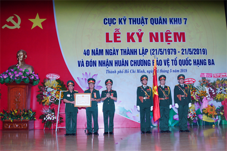 Phát huy truyền thống, xây dựng ngành Kỹ thuật Quân khu vững mạnh