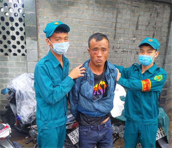 Dân quân thành phố Thủ Đức phối hợp bắt cướp