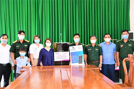 Tiếp sức lực lượng làm nhiệm vụ phòng chống dịch trên biên giới