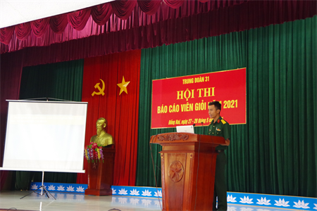 Trung đoàn 31 tổ chức hội thi báo cáo viên giỏi