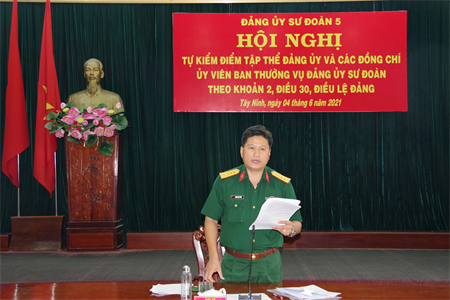 Đảng ủy Sư đoàn 5 kiểm điểm tập thể Đảng ủy theo Khoản 2, Điều 30, Điều lệ Đảng