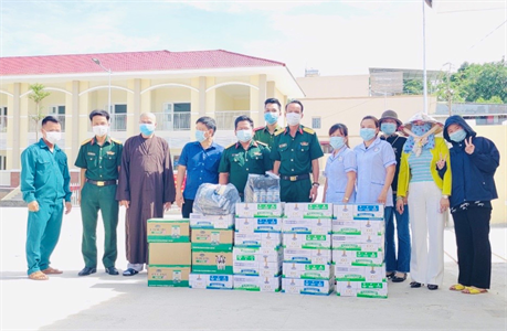 “Món quà yêu thương” - Nghĩa tình mùa dịch