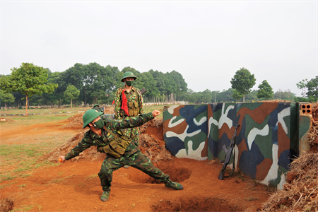 “3 thực chất” trong huấn luyện chiến sĩ mới ở Sư đoàn 302