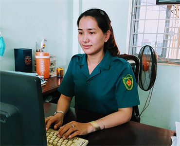 Dân quân Đặng Thị Thu Hồng: “Giỏi việc quân, đảm việc nhà”