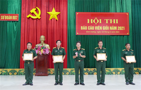 Sư đoàn 7 hội thi Báo cáo viên giỏi