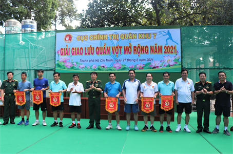 Sôi nổi giải thi đấu Quần vợt Cục Chính trị mở rộng 2021