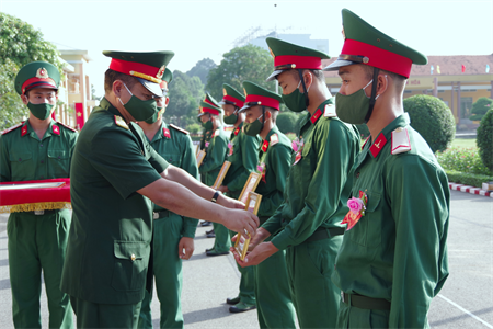 Đảng bộ Quân đoàn 4: Xây dựng đội ngũ cán bộ, đảng viên theo tiêu chí “5 tốt”