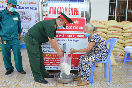 LLVT tỉnh Bà Rịa - Vũng Tàu tổ chức ATM gạo “Tình nghĩa quân - dân”