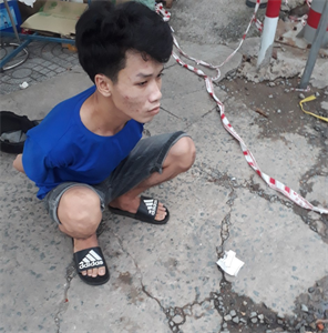 Dân quân khu phố Bình Hòa 1, phường Tân Phước Khánh, thị xã Tân Uyên, tỉnh Bình Dương lập công khi đang làm nhiệm vụ tại khu vực phong tỏa