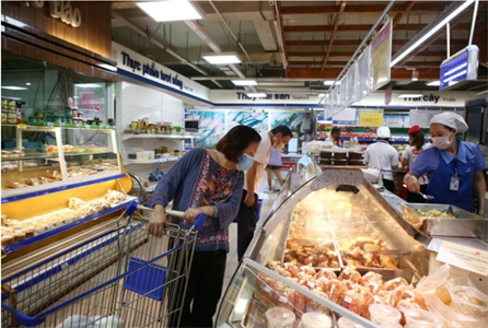 TP.HCM yêu cầu siêu thị, cửa hàng tiện lợi tăng hàng chế biến sẵn sau khi cấm bán thức ăn mang về