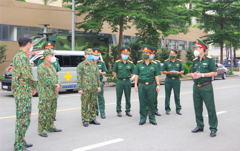 Bộ Tư lệnh TP.HCM kiểm tra tiến độ xây dựng các bệnh viện dã chiến và khu cách ly