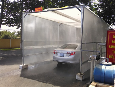 Sáng kiến xe phun hóa chất và buồng khử khuẩn tự động