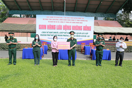 “Gian hàng lưu động 0 đồng” đến với người dân vùng tâm dịch