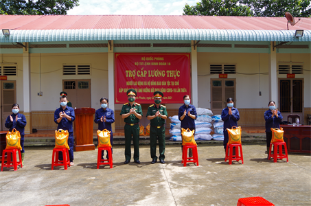 Binh đoàn 16, Bộ Quốc phòng tặng gạo hỗ trợ người dân phòng chống Covid-19