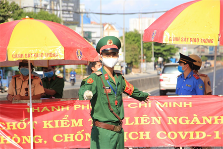 KHẨN: Siết chặt thực hiện Chỉ thị 16, TPHCM tăng cường một loạt biện pháp mạnh